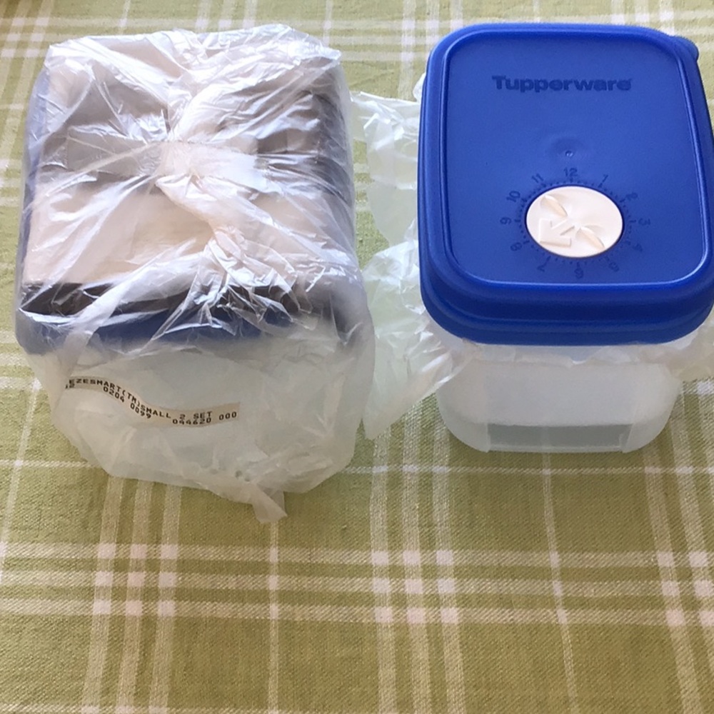 Tupperware FreezeSmart Containers - Picture 8 of 8